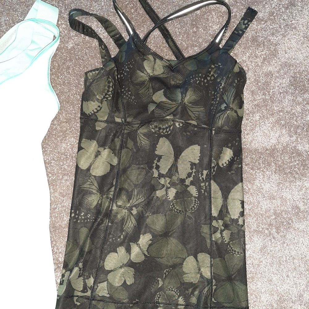 Lululemon tank top